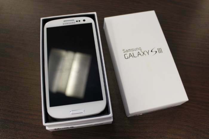 იყიდება Samsung Galaxy S3