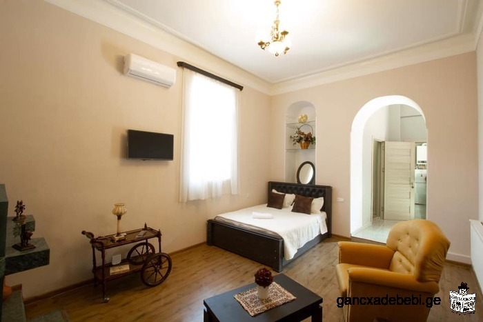 2-room apartment with a large dining room on Marjanishvili Square, 4 St. Petersburg