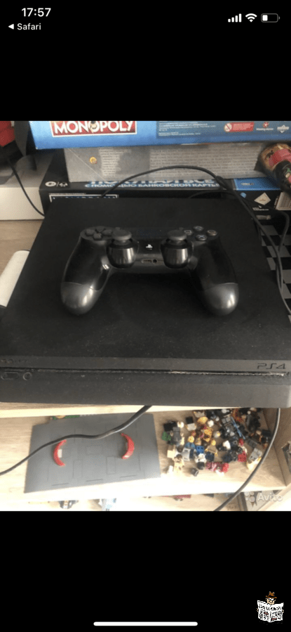 PlayStation 4 slim