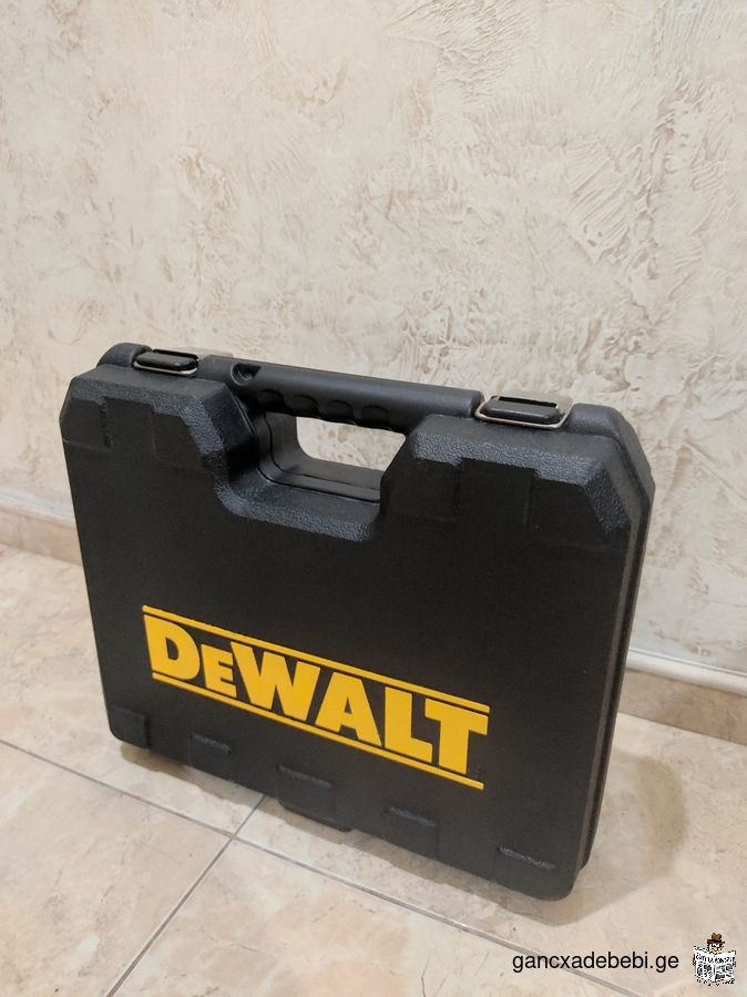 DeWALT DCD771D2 usadeno saburRi