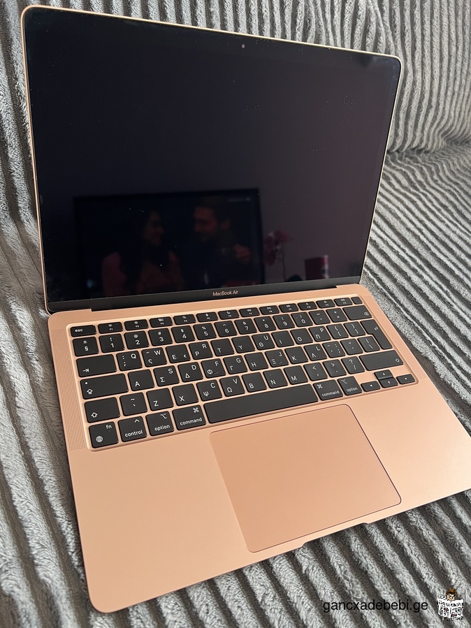 იყიდება MacBook Air M1 2020