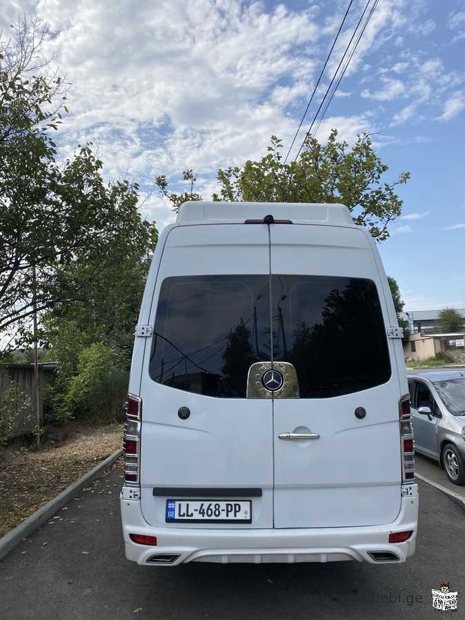 qiravdeba mikroavtobusi Mercedes-Benz Sprinter 20 adgili