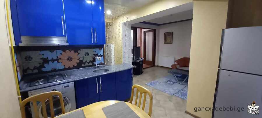 bina baTumis centrSi/Квартира в центре Батуми/Apartment in the center of Batumi