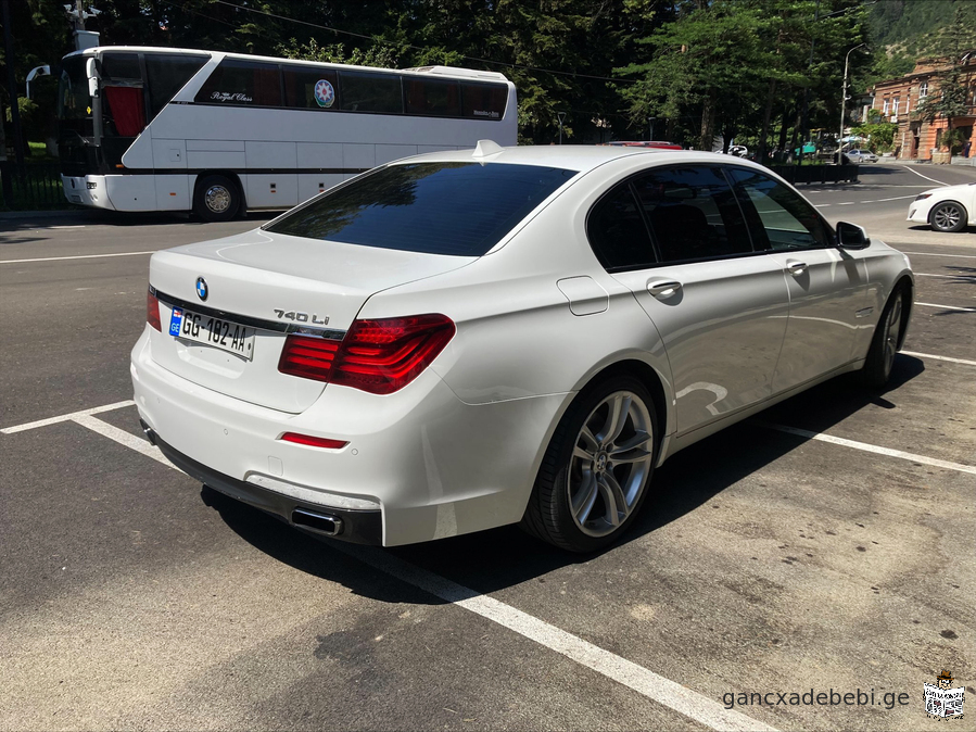 BMW 740 Li M WBAYE4C59FD94725O