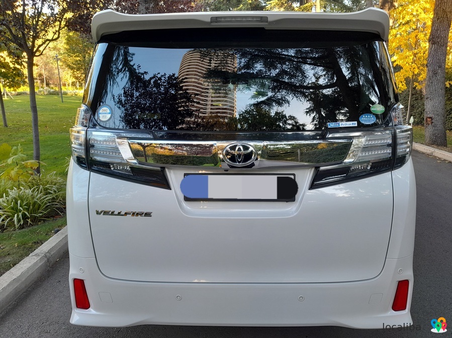 Toyota vellfire 2015