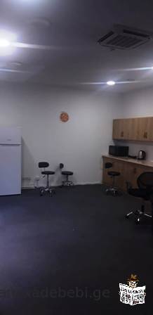 Office space for rent on Vera