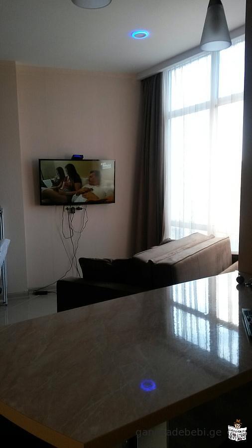 qiravdeba bina baTumSi zRvis xediT axal bulvarSi - Flat for Rent with Sea View in New Batumi Boulvar