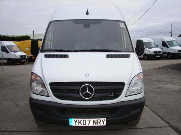 იყიდება Mercedes Benz Sprinter 311 სატვირთო LWB