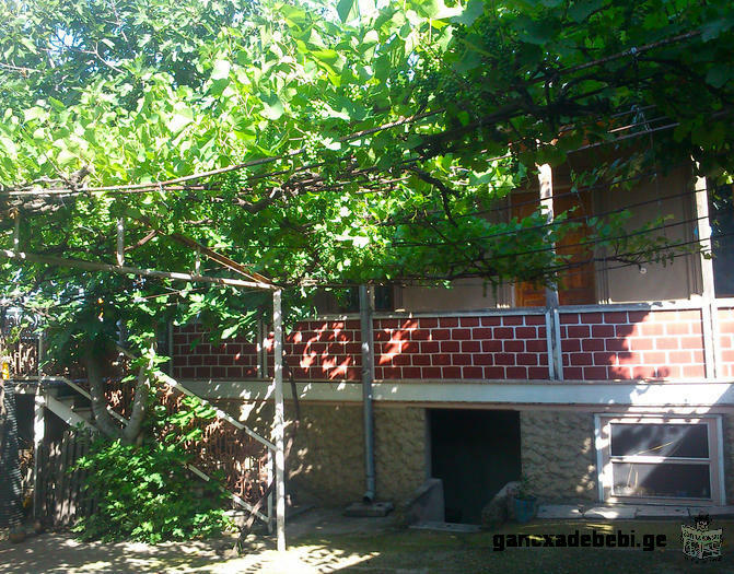 FOR SALE : HOUSE NEAR THE HOLY TRINITY CATHEDRAL IN TBILISI