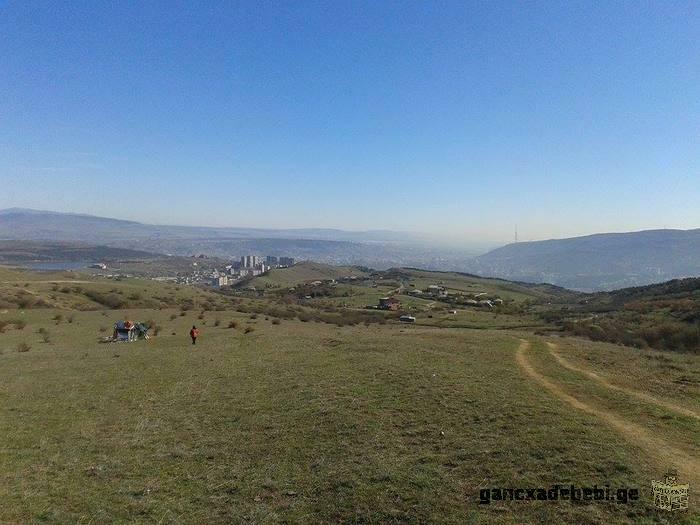 სასწრაფოდ! იყიდება მიწის ნაკვეთი ლისის ტბის მიმდებარე ტერიტორიაზე