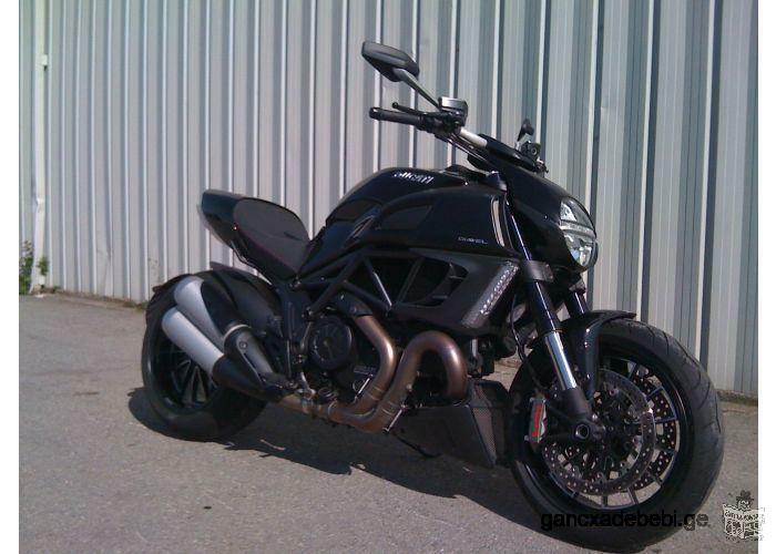 DUCATI DIAVEL CARBON NOIR 1200