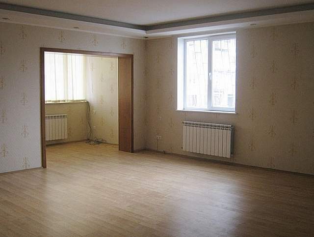 sell flat on Iyalto's streeet (Saburtalo's street)