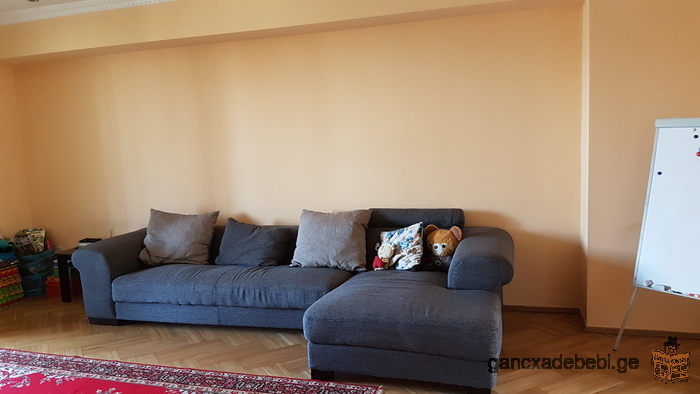 105 sq m apartment in vake for rent