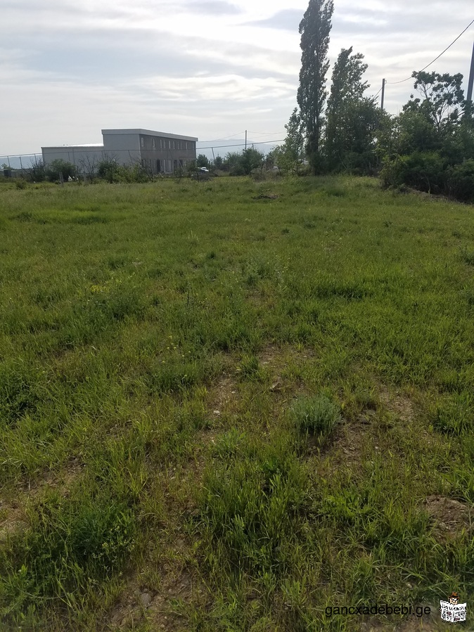 1500 m2 plot of land for immediate sale, on the airport track