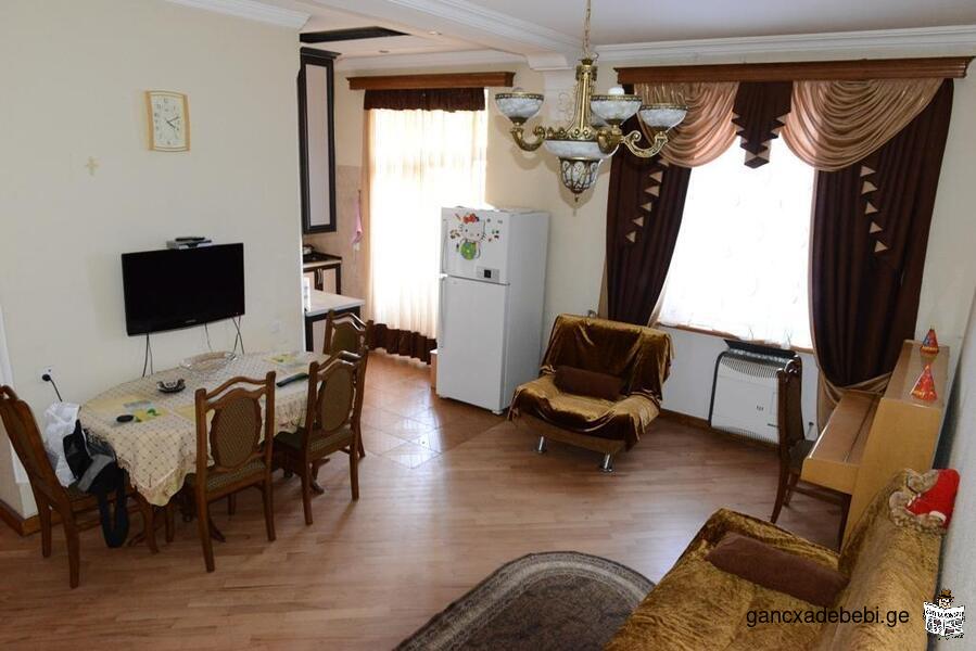 A 100 m2 3-room apartment on Tsotne Dadiani is for rent in Nadzaladevi