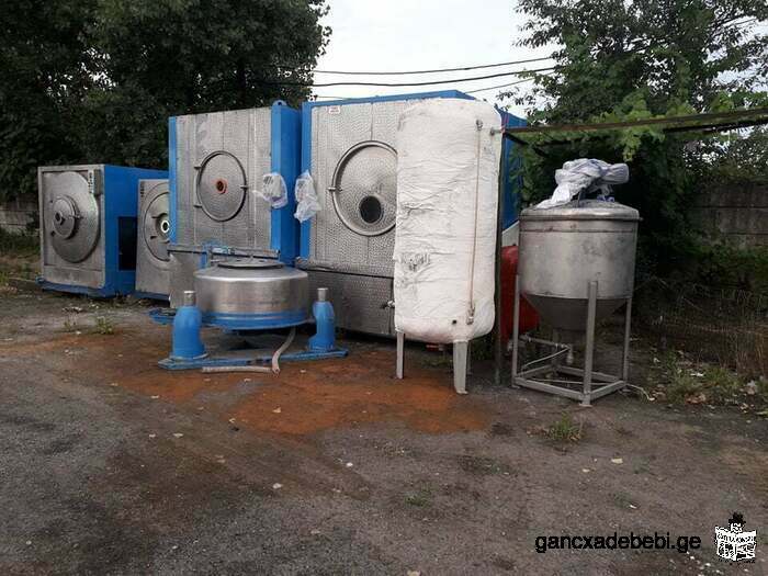 A set of high-performance washing machines