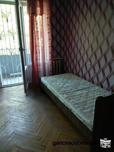 Apartment for rent, near metro Delisi.
