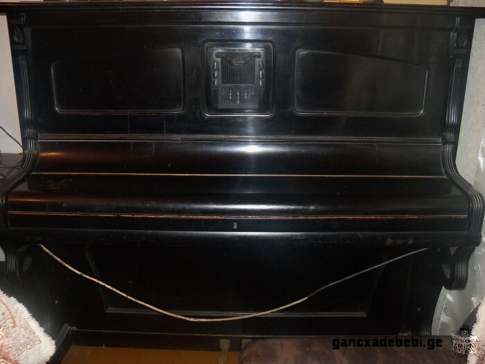 Arnold pilbiger selling piano