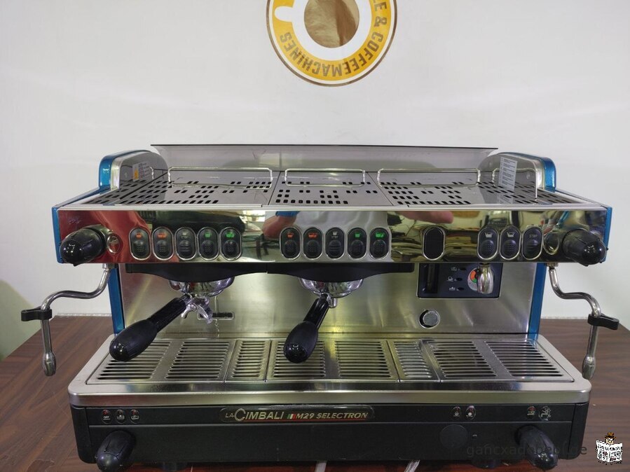 Coffee machines and grinders from Italy
