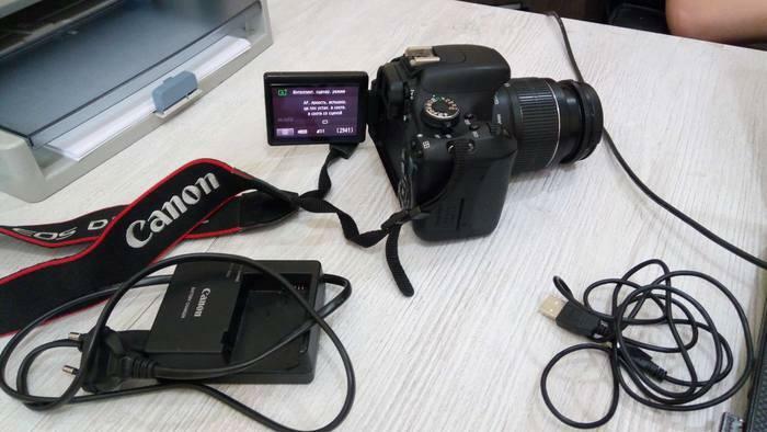 FOR SALE ! CANON EOS 600D. IN GOOD CONDITION