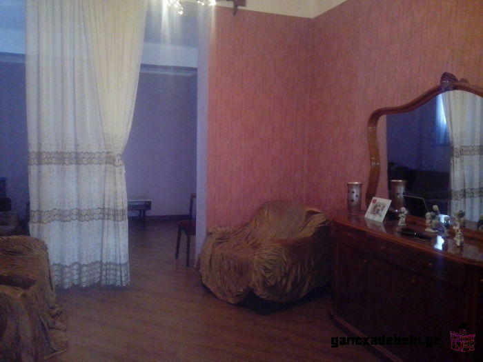 Five room appartment in the center of town for rent