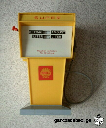 German mechanical toy "Super Petrol Tank-Box SHELL" with Amount (Betrag) and Liter counter for Sale