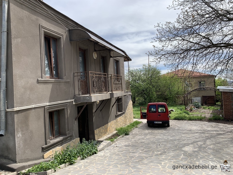 House for rent in the center of Sagarejo (Kakheti) with 2 floors and a private yard and garden