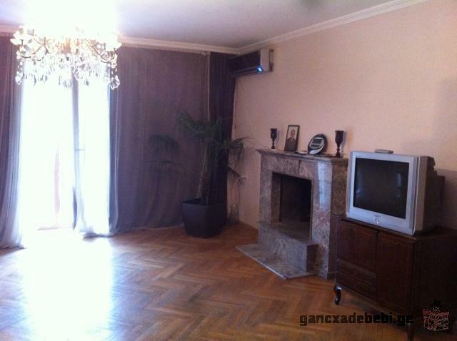 Rent 4 room apartment 120 m2 of living space