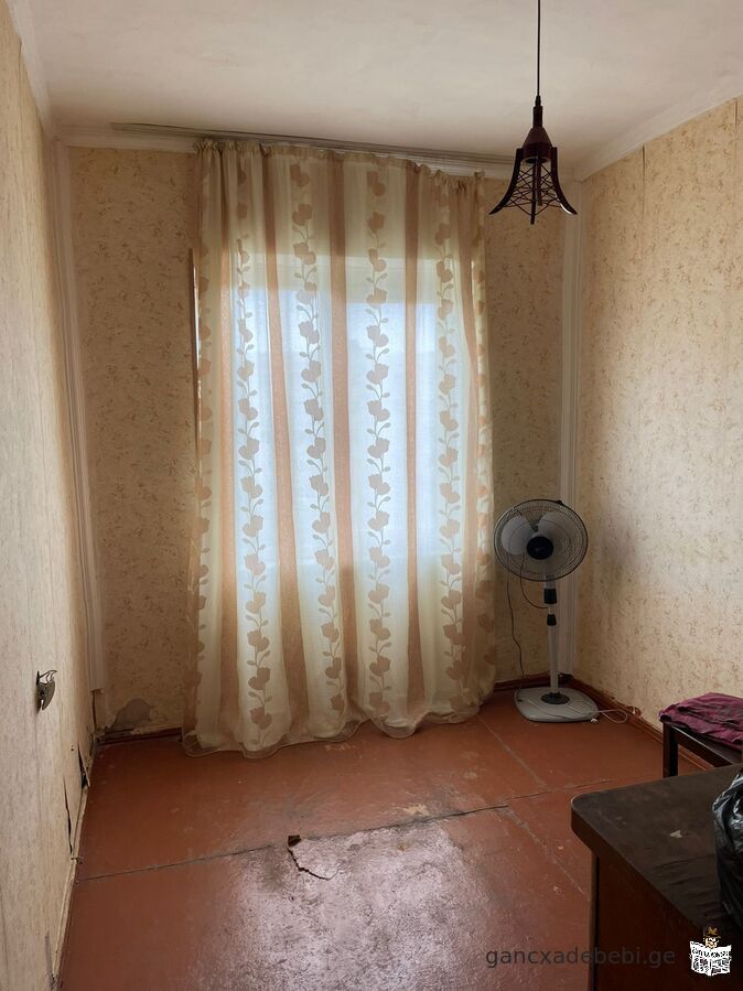 Selling a 3-room apartment. Tbilisi