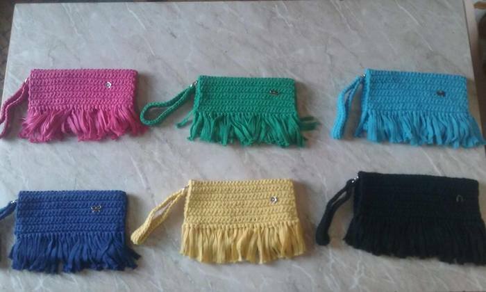 modern and practical knitted bags for young people