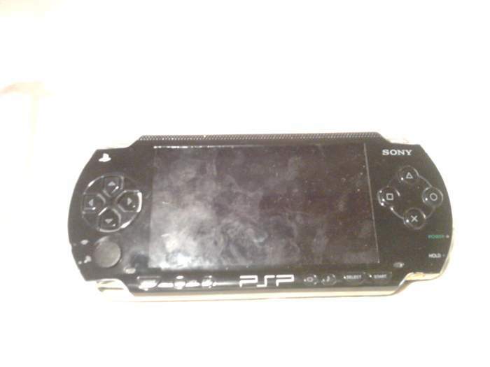 ახალი PSP.250 ლარად.და დისკი fifa2011.ფასი 250 ლარ.მაგრამ 210-240 სკიდკა მოგცემ.