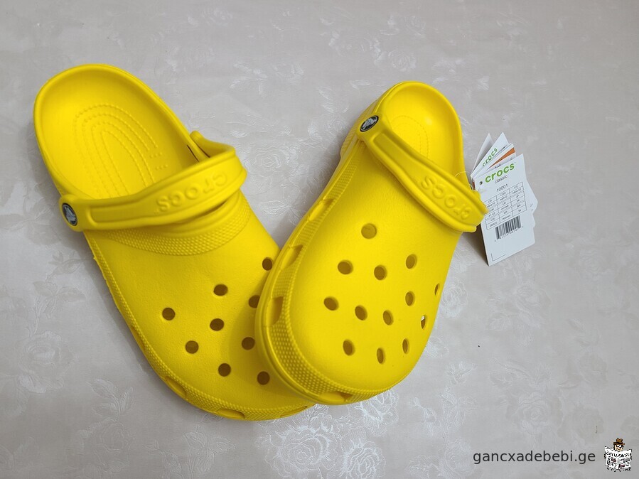 Crocs-ის სანდალები
