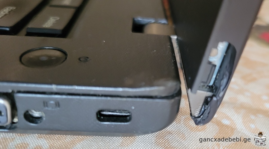 Lenovo ThinkPad L460 RAM-8GB, HDD-500GB klaviaturis CarCos kuTxeebSi mcire dazianeba