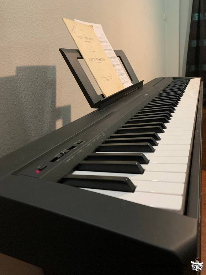 Yamaha P-45 (cifruli fortepiano)
