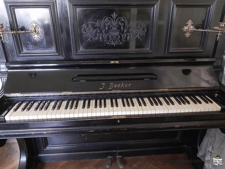 me-19 saukunis antikvaruli pianino beikeri