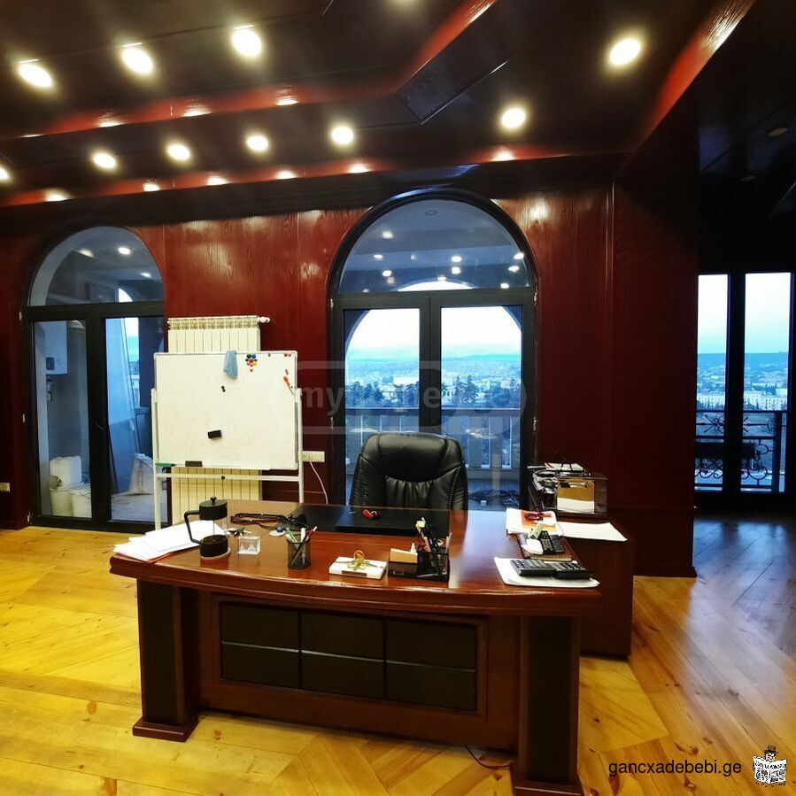 Офисное помещение в центре Тбилиси, район Мтацминда, Вера, 253 кв.м.