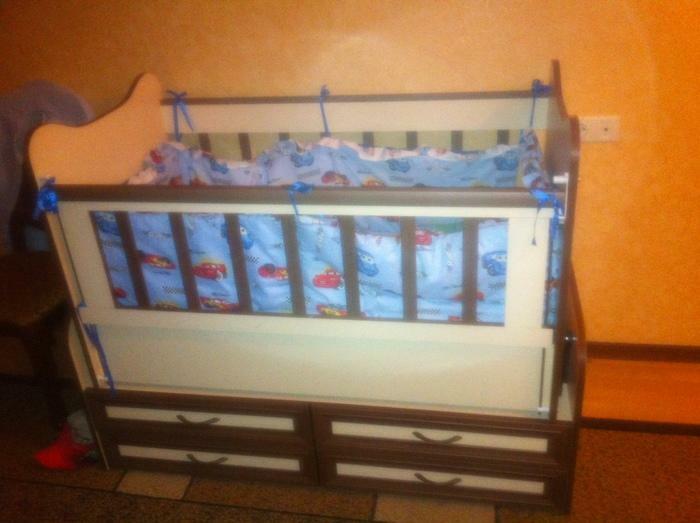 Продается детская кроватка и стульчик, б/у 6 месяцев
