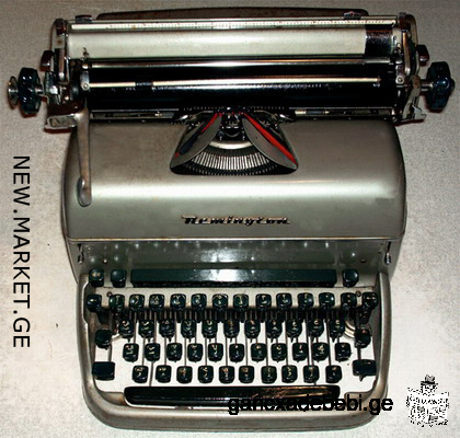 Продается печатная машинка пишущая машинка "Ремингтон" "Remington Rand" c арабской клавиатурой