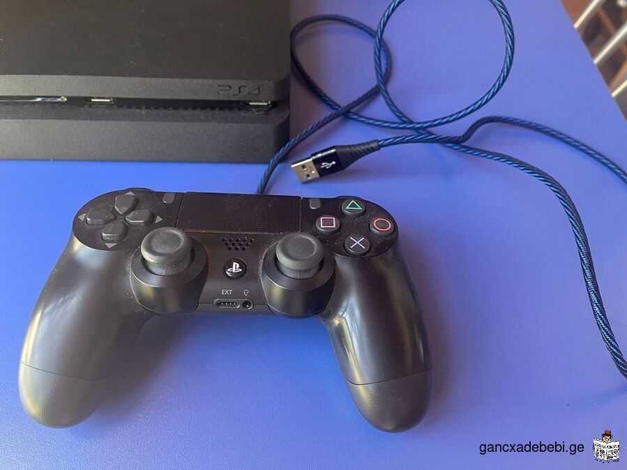 Продам PlayStation 4! 🎉