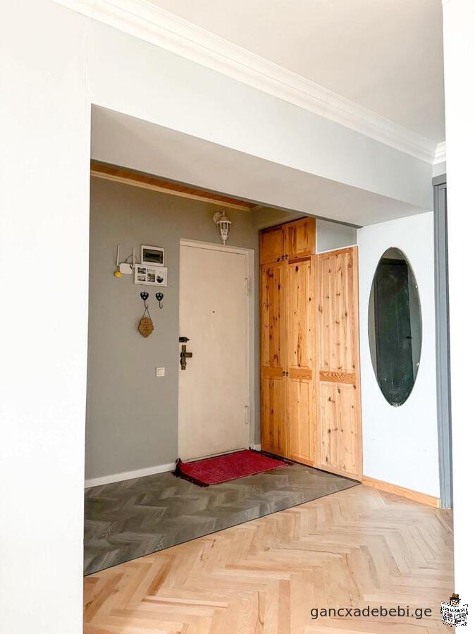 Сдается в Сабуртало, на улице Долидзе, 2-комнатная, хорошая квартира с новым ремонтом, площадью 90