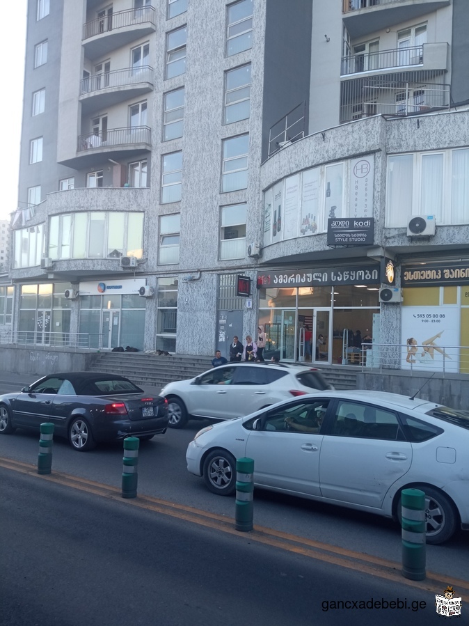 Сдается помещение, расположенное на Хизанишвили "Сити Молл Глдани", напротив станции метро Ахметели,
