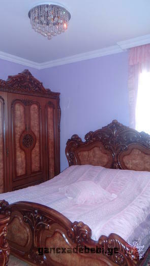 Сдается 3-x комнатная квартира посуточно в Батуми возле моря 555-1938-02.