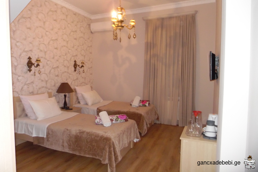Сдается 4-х комнатная квартира гостиничного типа с прекрасным видом в Абанотубани, Старый Тбилиси