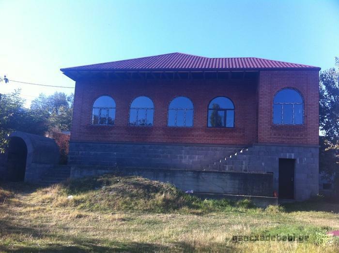 Срочно продаётся престижный дом в пригороде Тбилиси