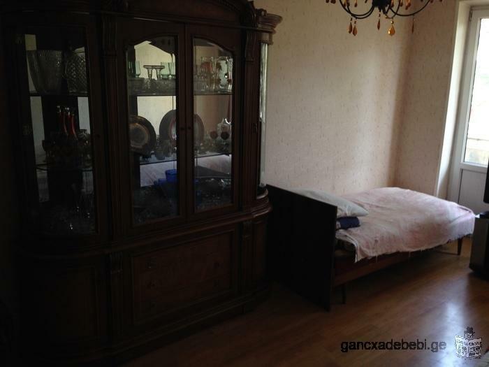 предлагаем вам двух комнатную квартиру в одной из центральных локации Тбилиси.