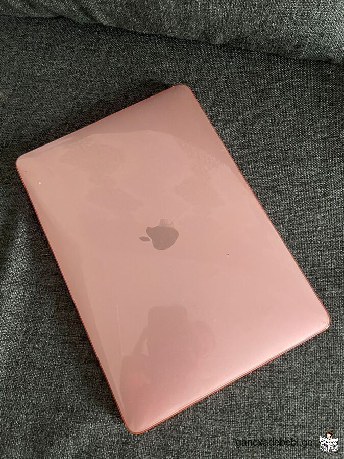 Macbook Pro 13 m1 в идеальном состоянии. почти не был использован. звони и забирай. продаем срочно!